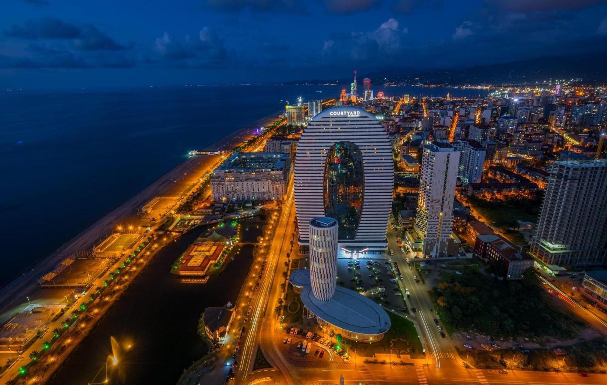 바투미 Orbi City Luxury Towers 아파트 호텔 외부 사진