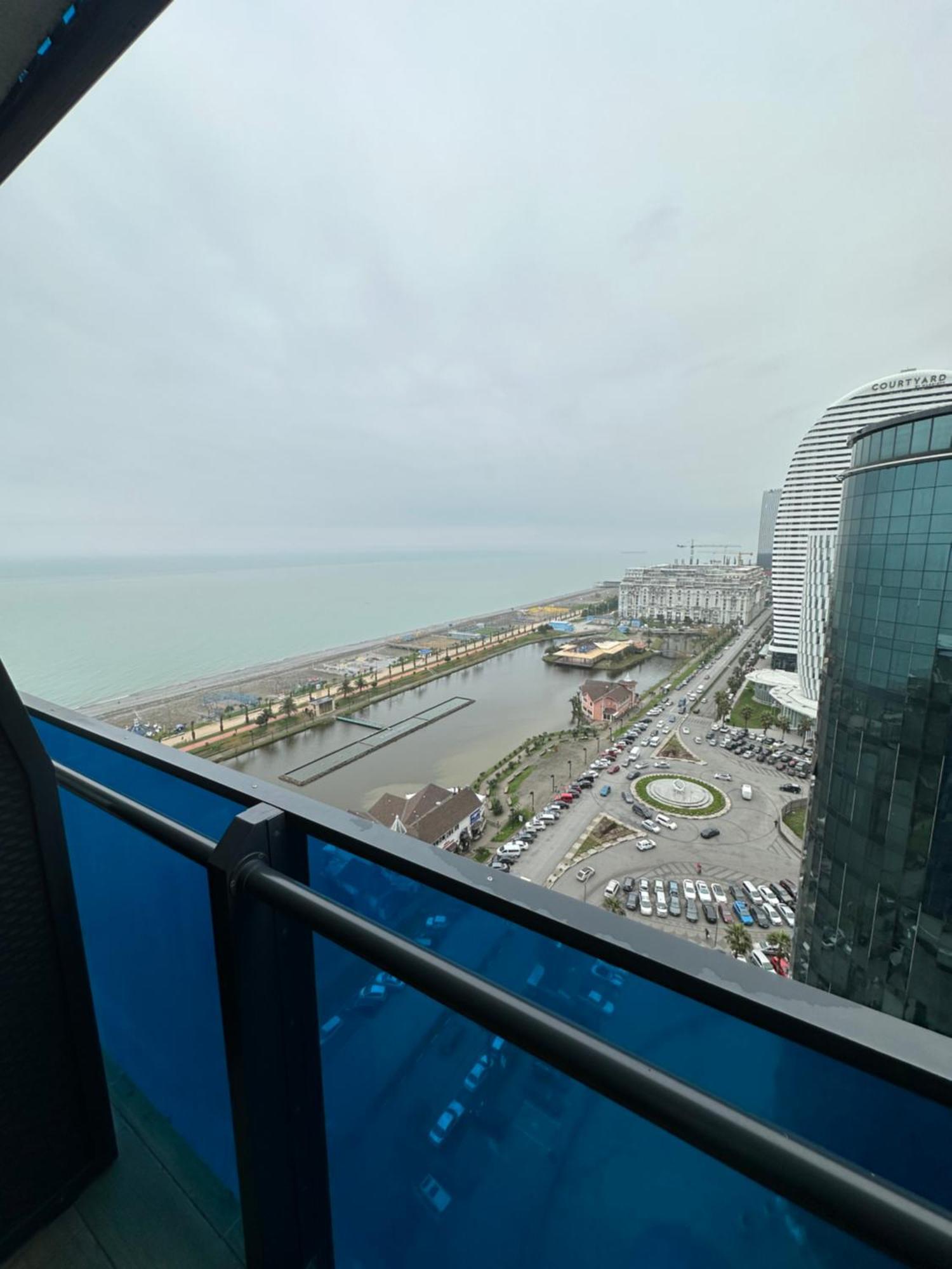 바투미 Orbi City Luxury Towers 아파트 호텔 외부 사진